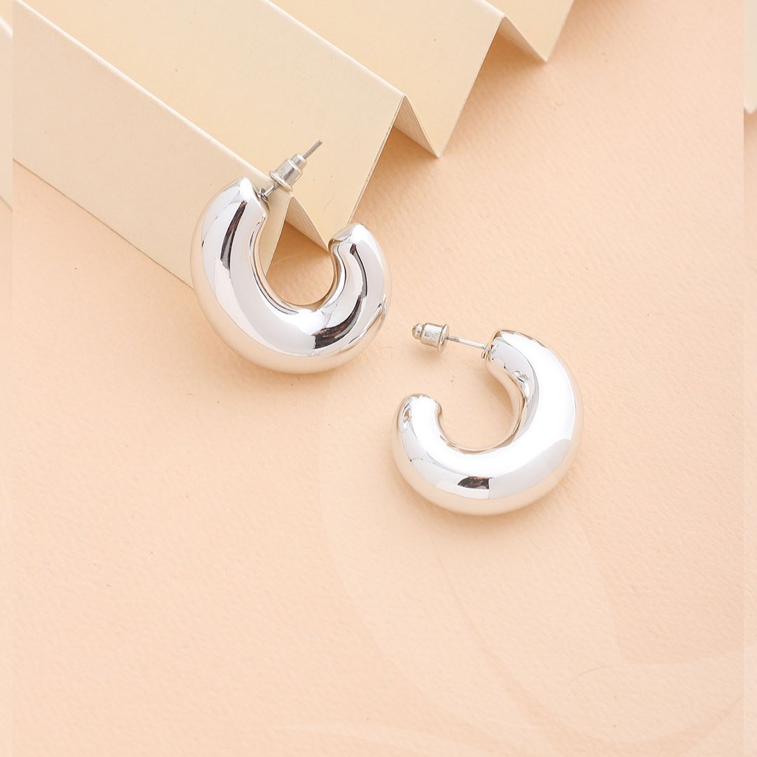 C-Type Stud Earrings