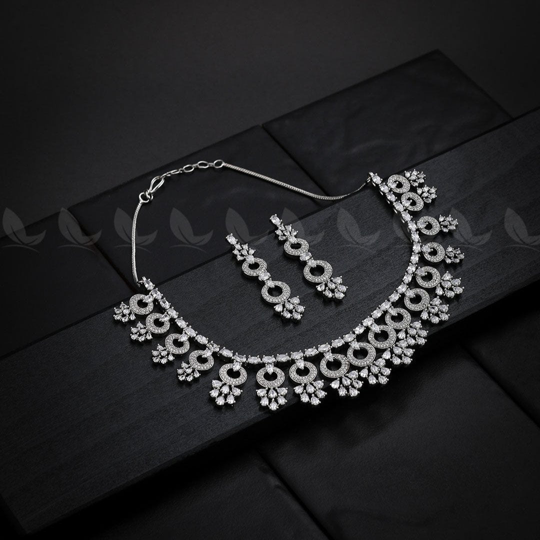 Statement Pieces Necklace