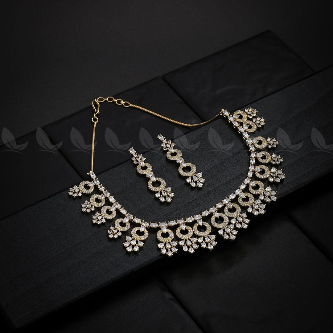 Statement Pieces Necklace