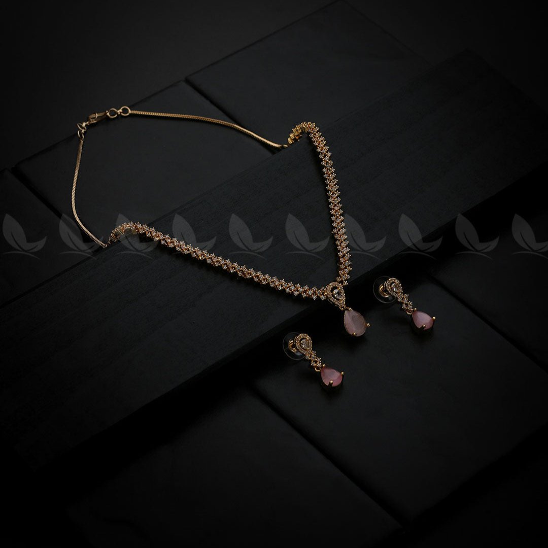 Nargis Zircon Necklace