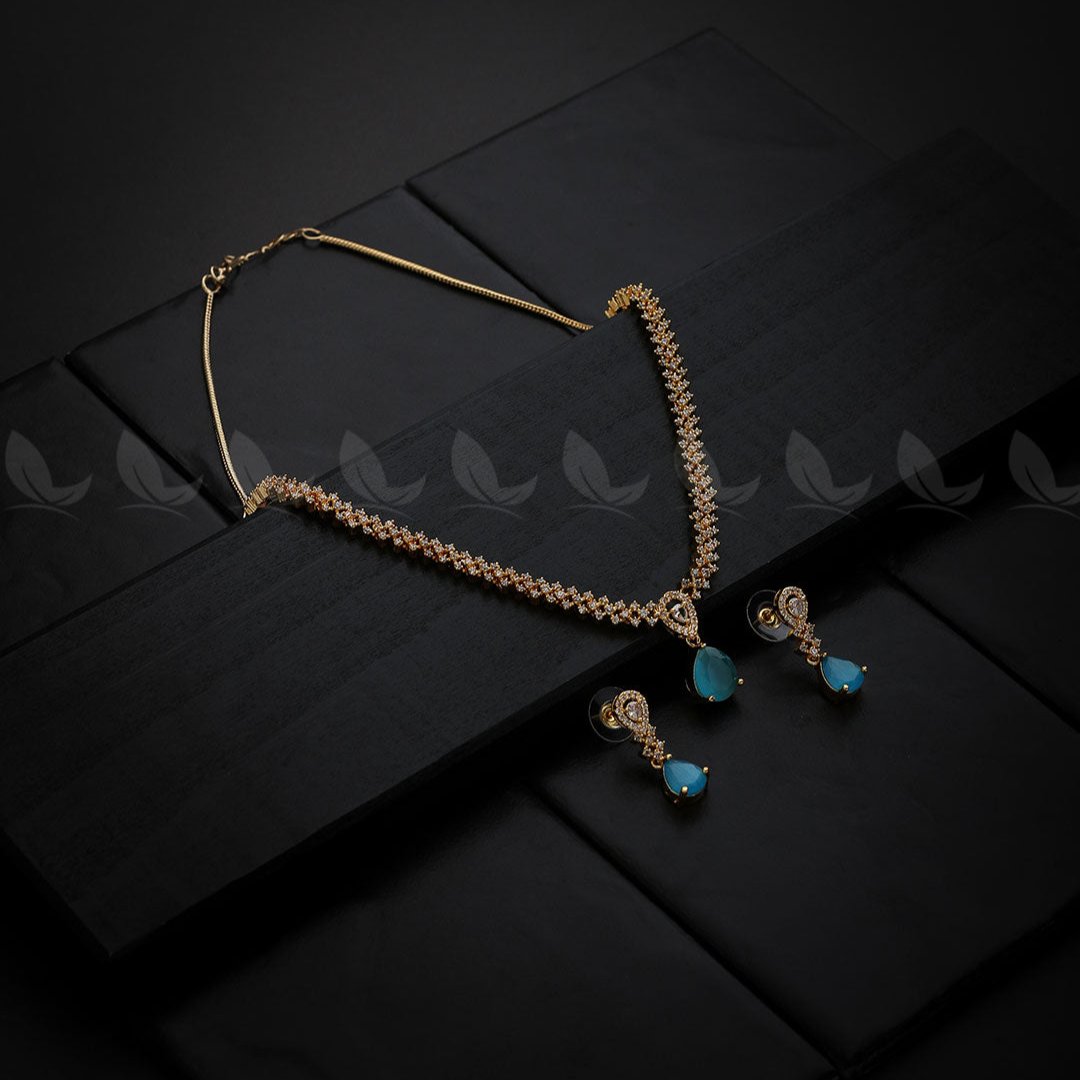 Nargis Zircon Necklace