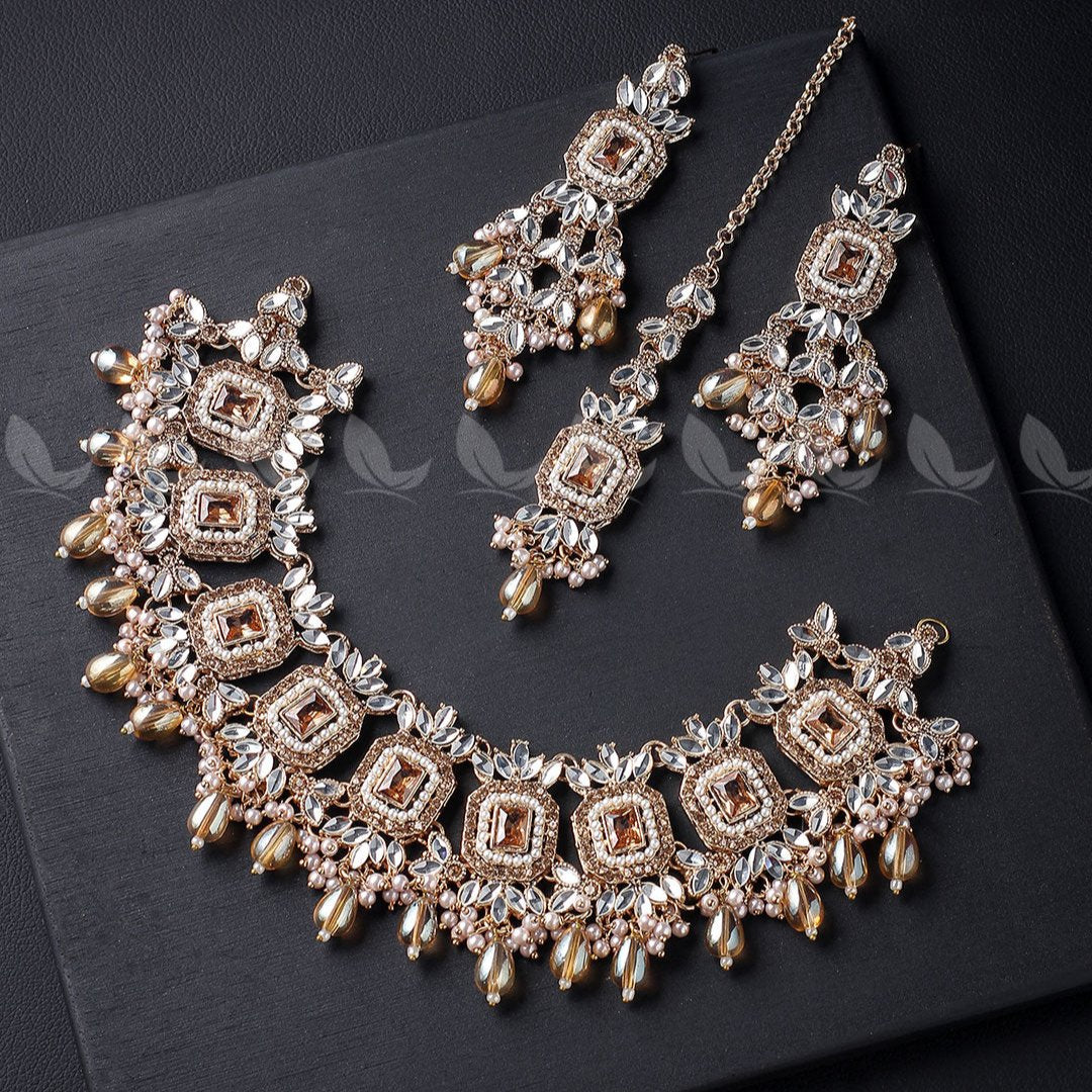 Stephanotis Necklace Set