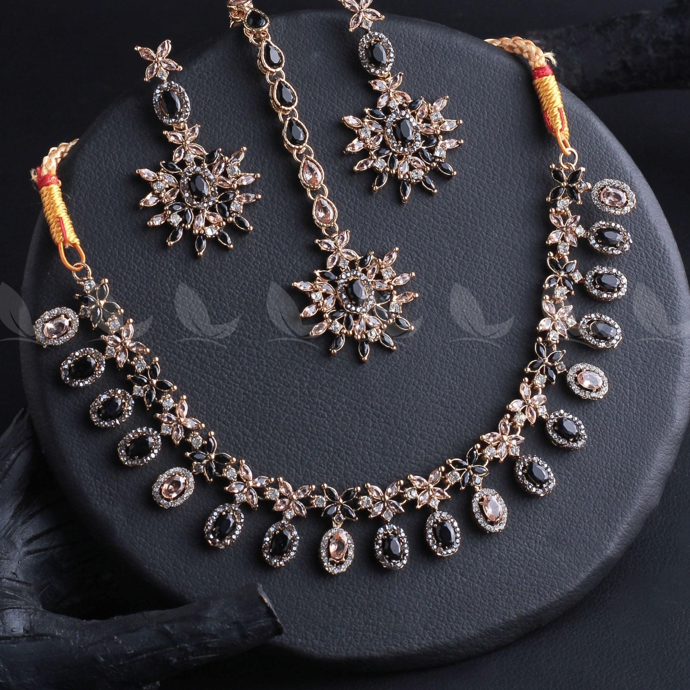 Solara Necklace Set