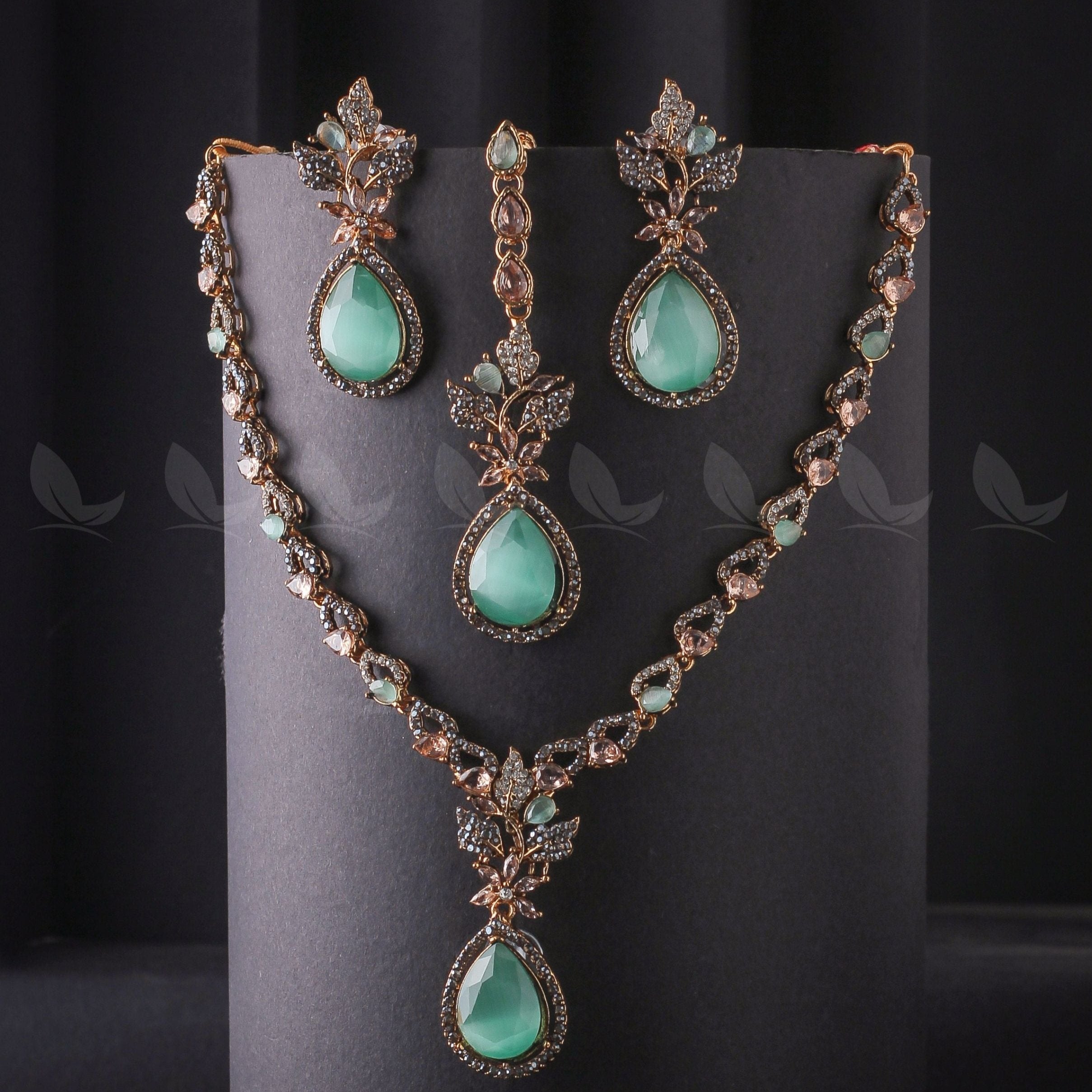 Opal Necklace Set