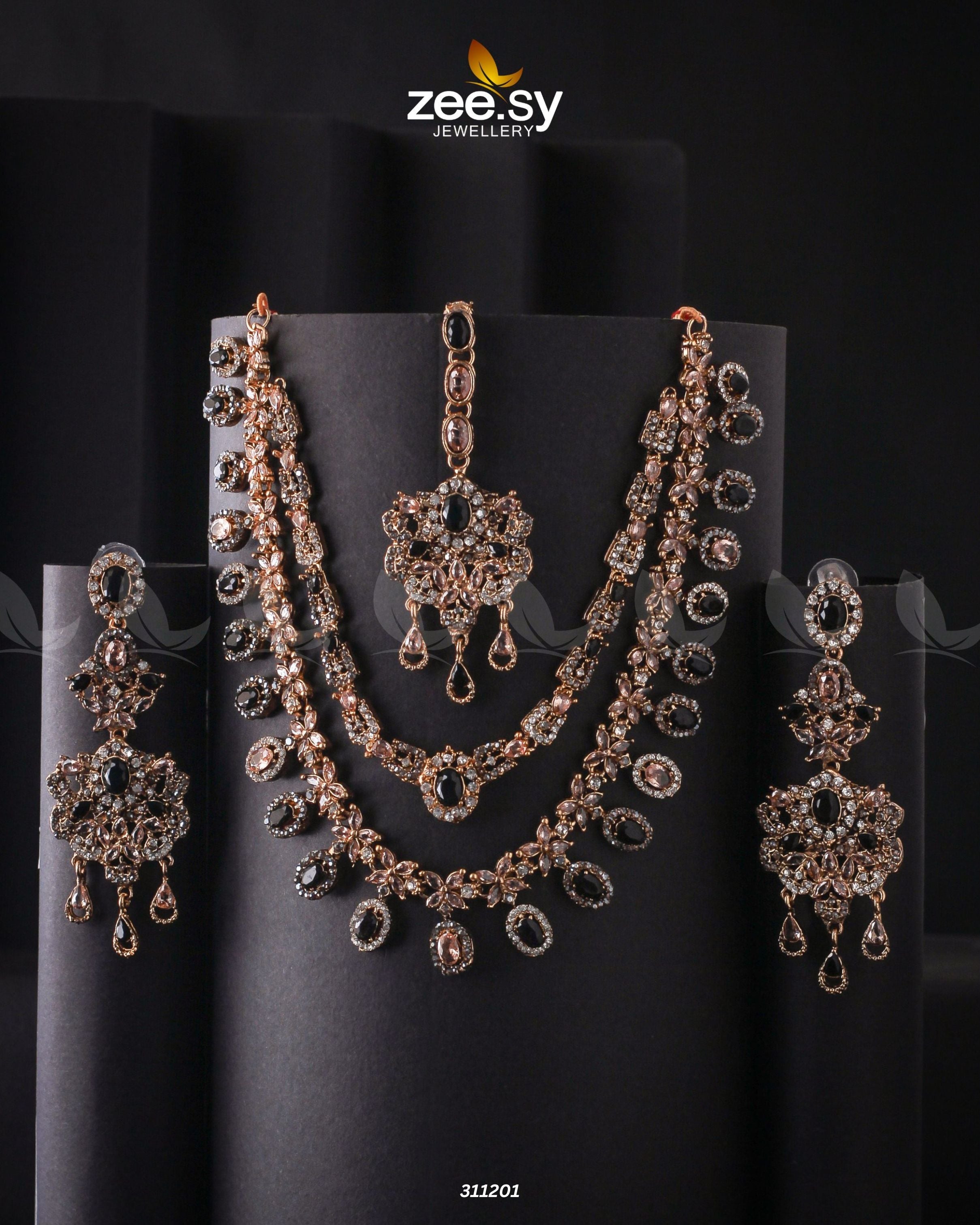 Zarqa Necklace