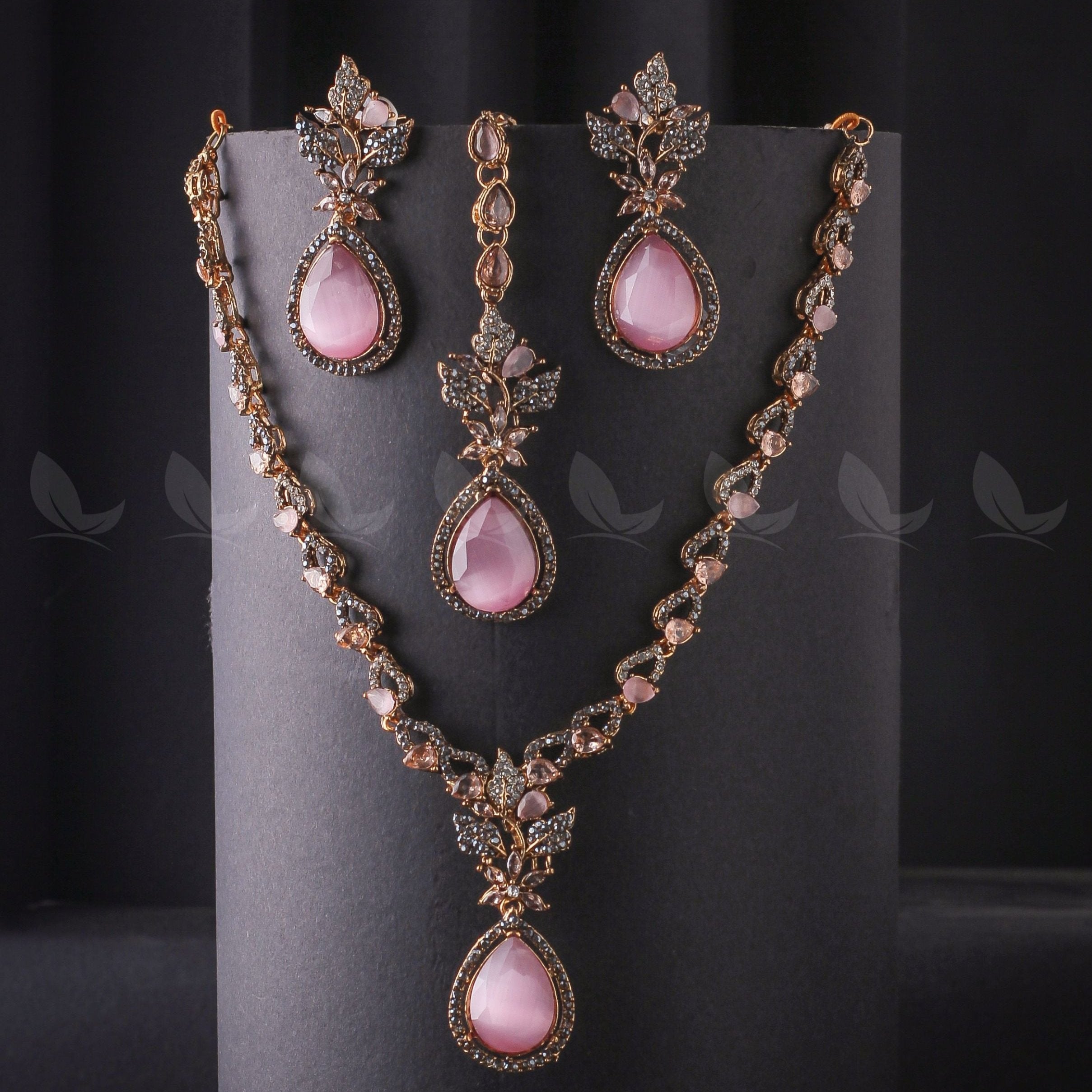 Opal Necklace Set