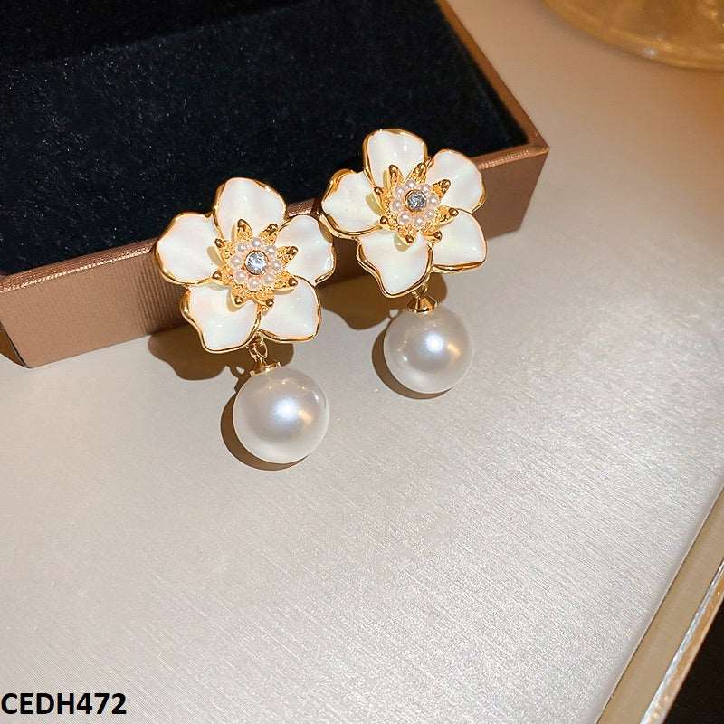 CEDH472 YYZ  Pearl Flower Drop Earrings Pair - CEDH