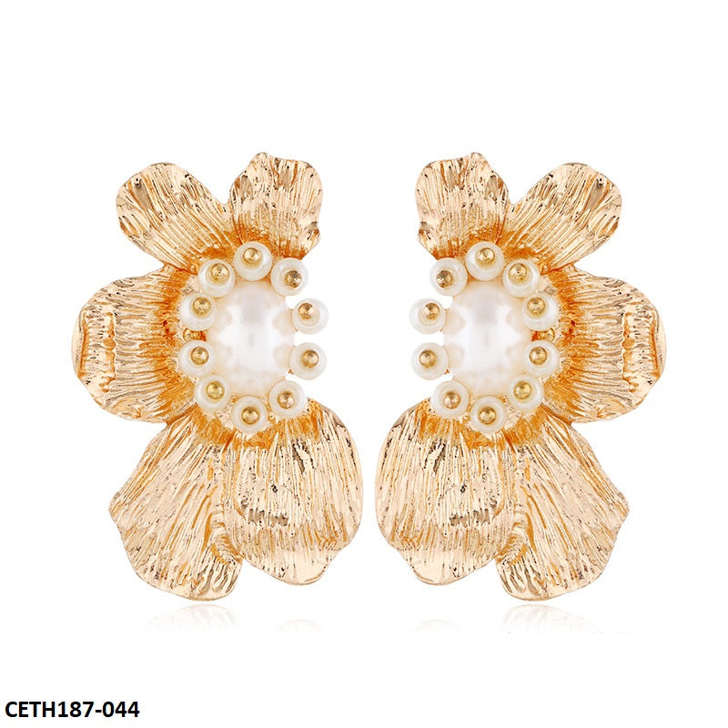 CETH187 ZLX Pearl Golden Studs - CETH