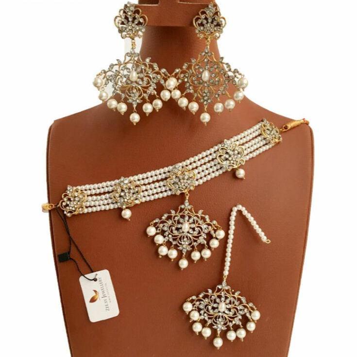 CRYSTAL NECKLACE-0552