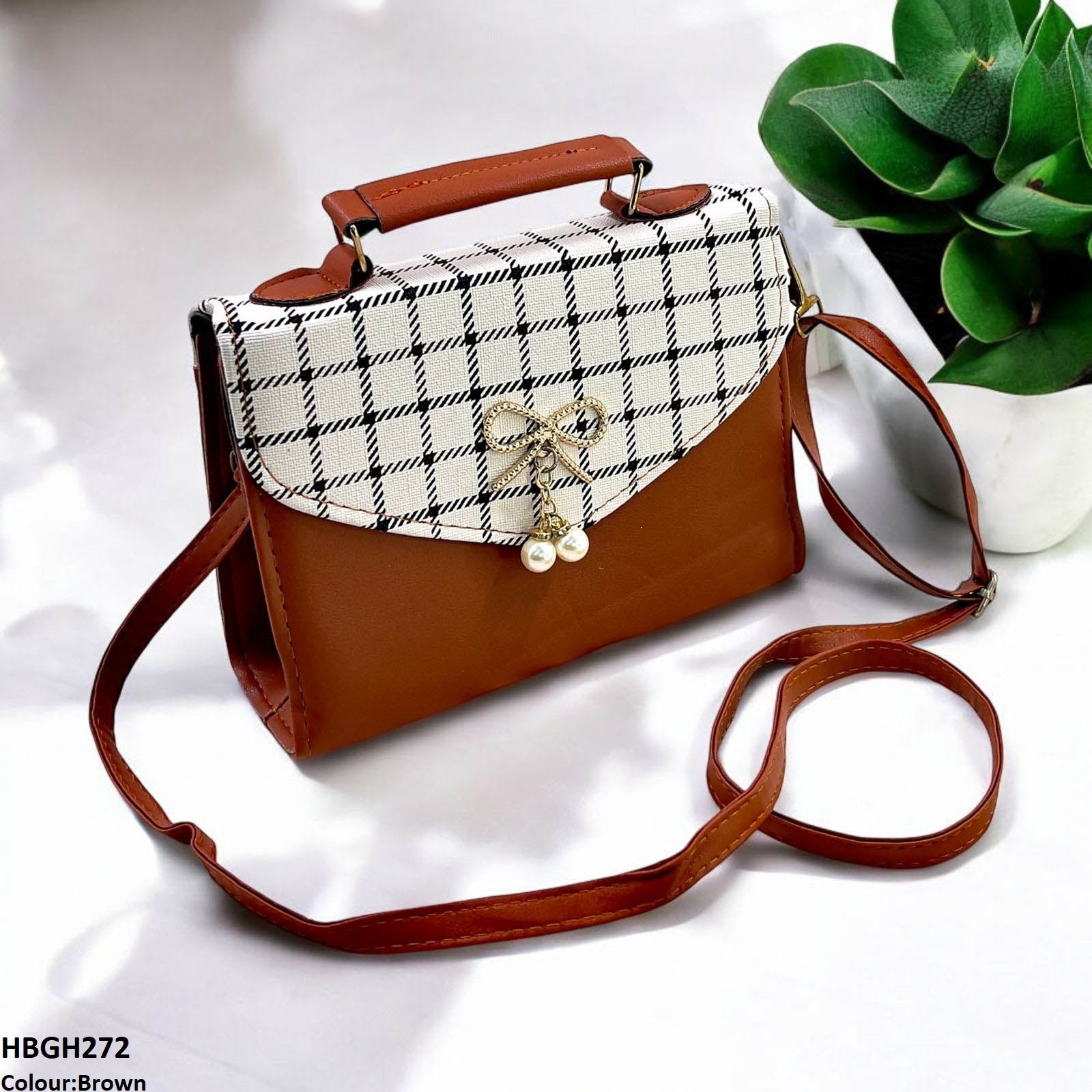 HBGH272 CYG Bow Pearl Flap Bag- HBGH