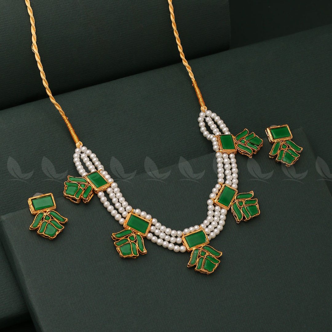 NECKLACE-0999