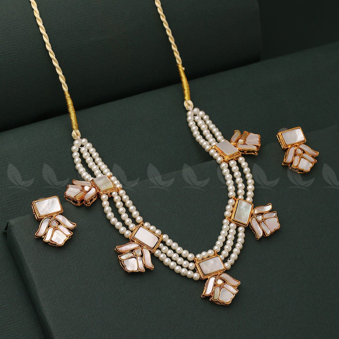 NECKLACE-0999