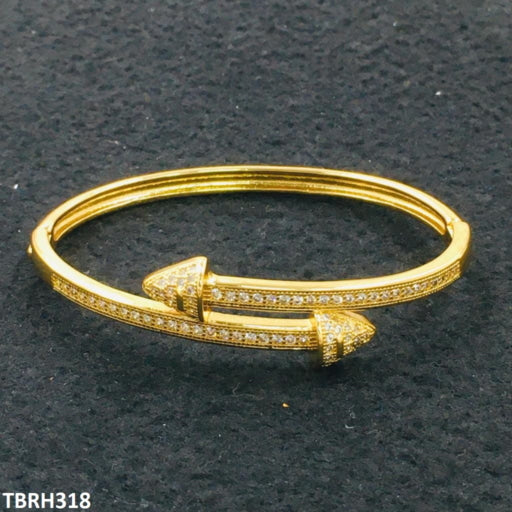 TBRH318 GXN Double Arrow Hand Bracelet Openable - TBRH