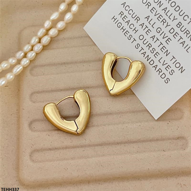 TEHH337 BTO Heart Ear Hoops Pair -CEHH