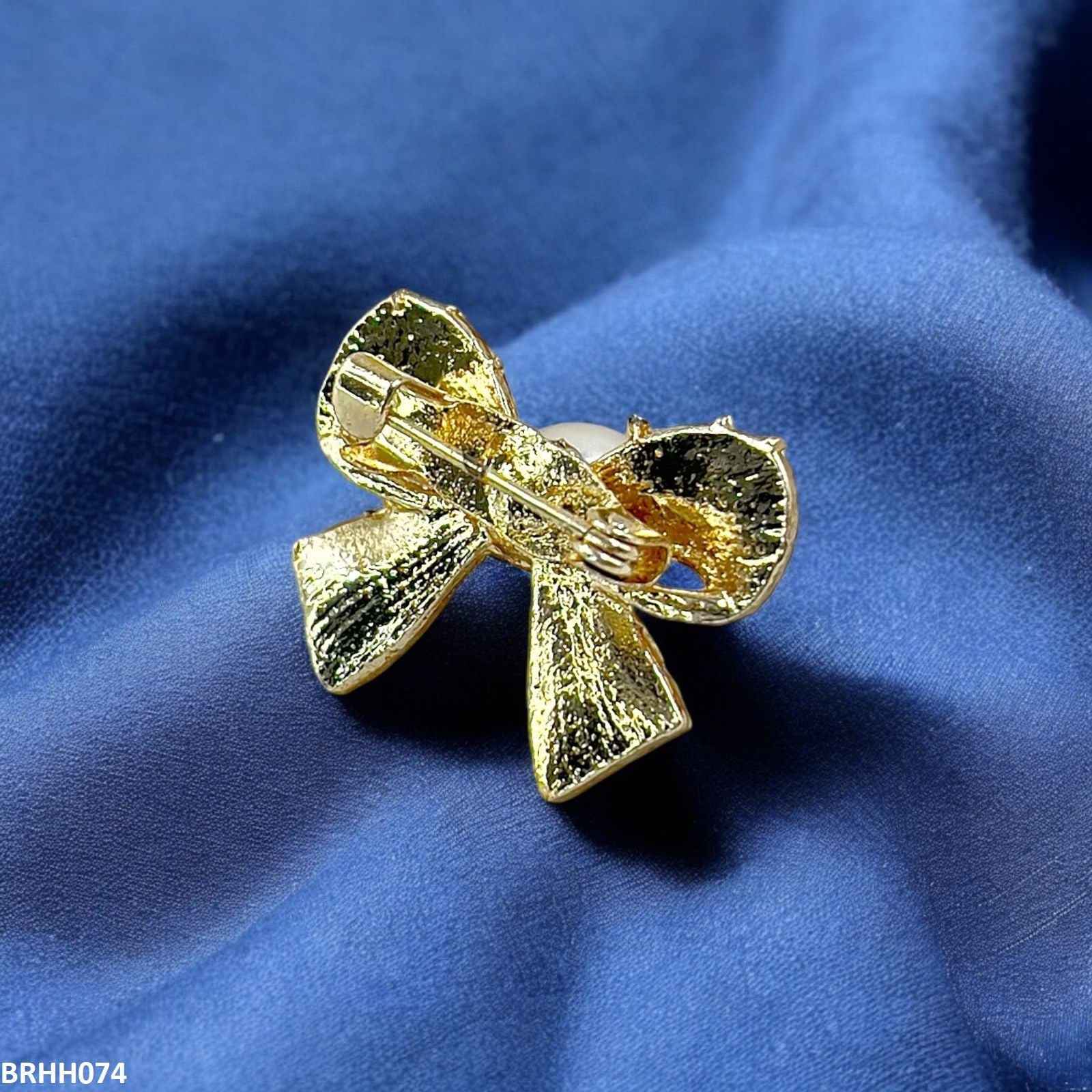 BRHH074 AZM Bow Pearl  Broach - BRHH